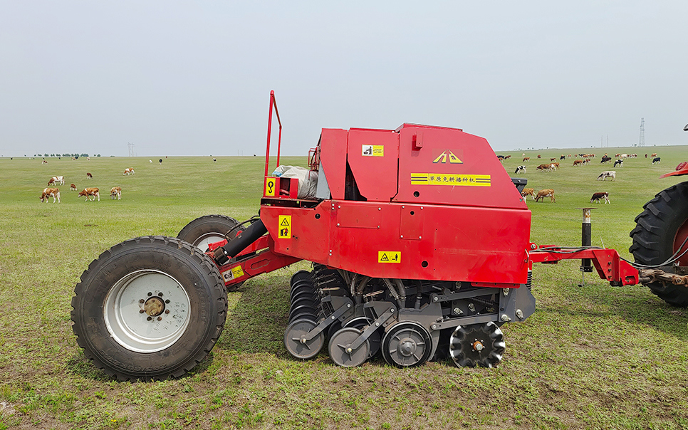 標題：9BMC-19型草原免耕播種機
瀏覽次數：187
發(fā)表時(shí)間：2023-12-12