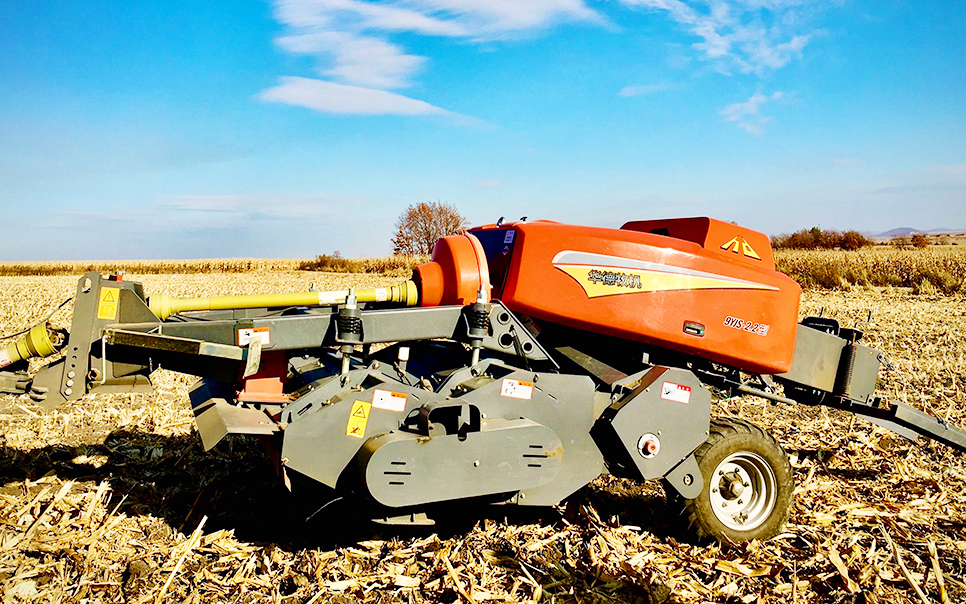 標題：9YJS-2.2雙刀軸秸稈切割揉碎方捆壓捆機
瀏覽次數：77
發(fā)表時(shí)間：2023-12-12