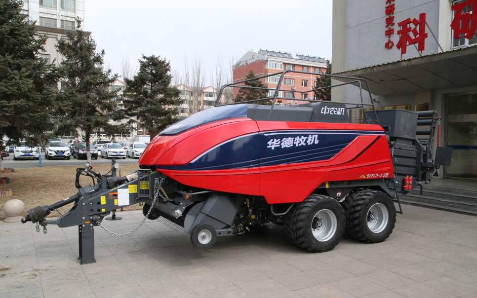 標題：9YFLD-2.2型六道繩大方捆撿拾壓捆機
瀏覽次數：258
發(fā)表時(shí)間：2023-12-12